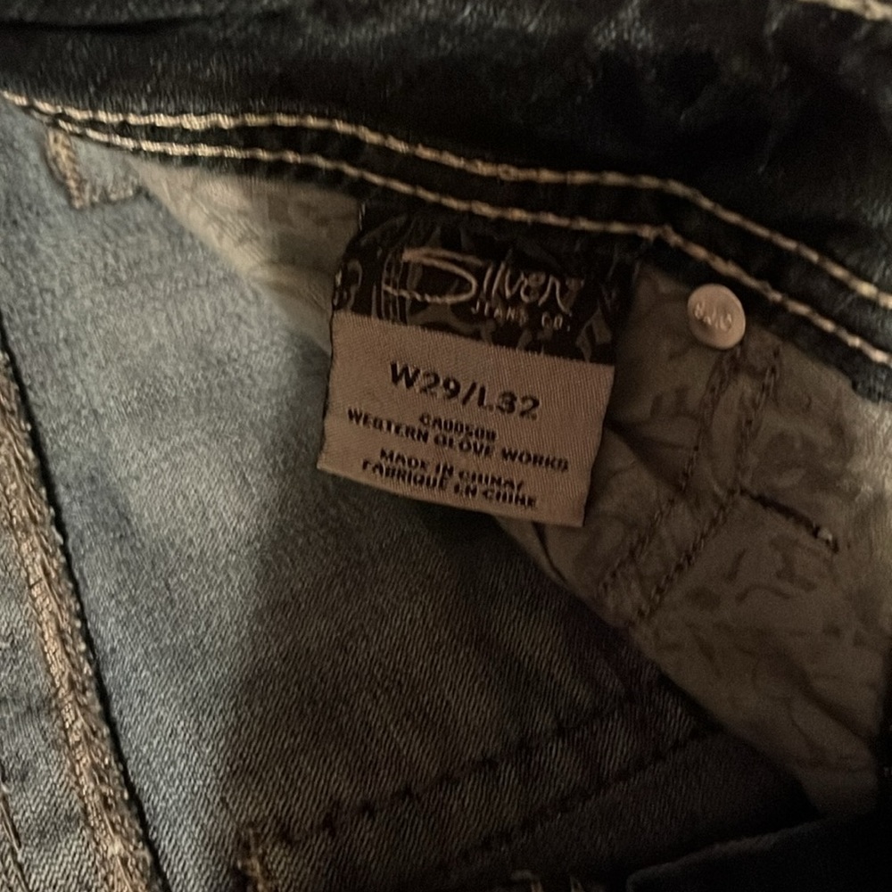 Silver Berkley skinny jean. 29x32 - Picture 4 of 4